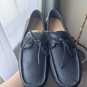 UGG Men's Black leather Loafers